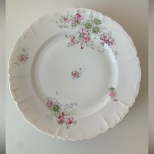 Antique Habsburg Austria Fine Bone China Pink Roses 9-1/2" Dinner Plate 1910